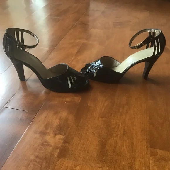 Black Patent Peep Toe Heels - Picture 4 of 5
